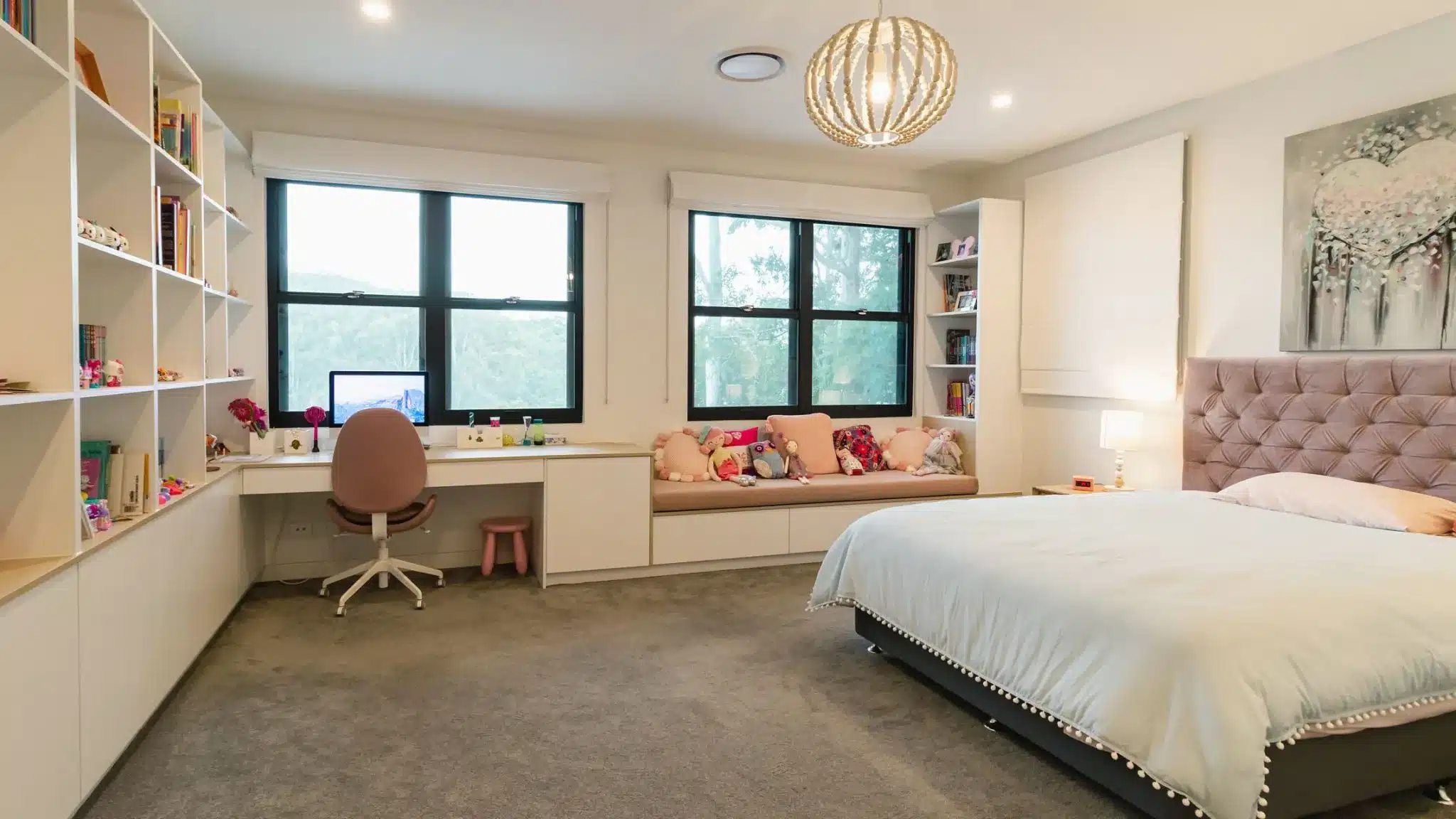 Aluminium Double Hung Windows